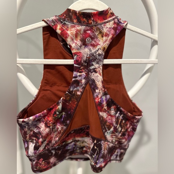 Lululemon Everlux and Mesh Cropped Tank Size 6 - Picture 5 of 9